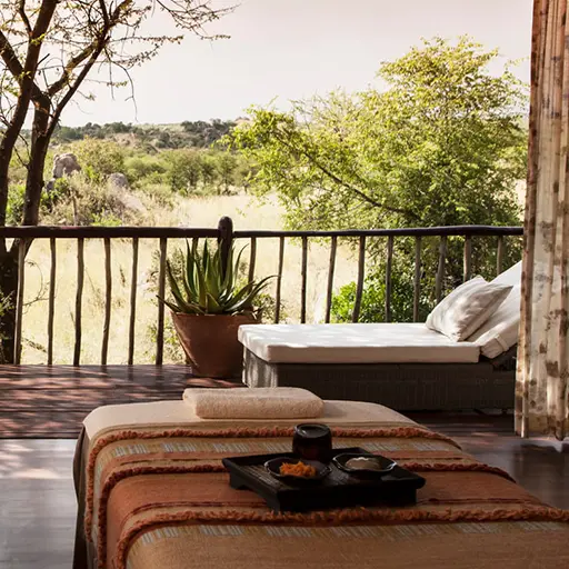 FourSeasons Serengeti Bedroom